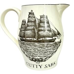 Cutty Sark whiskey jug Old White Hat Capt John Willis ceramic pitcher vintage